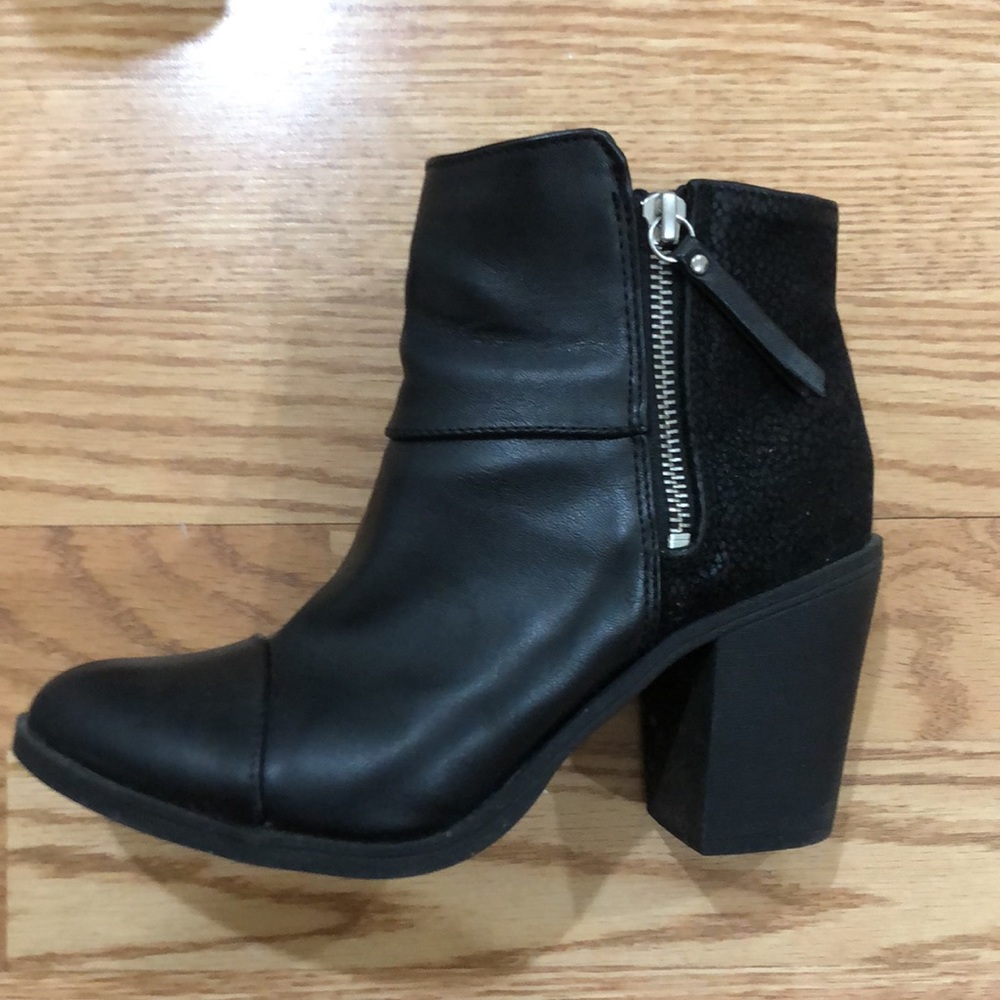 H&M Black Booties - Picture 5 of 7